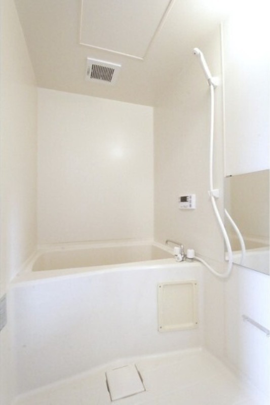 バス・シャワールーム　図面と現状に相違がある場合には現状を優先