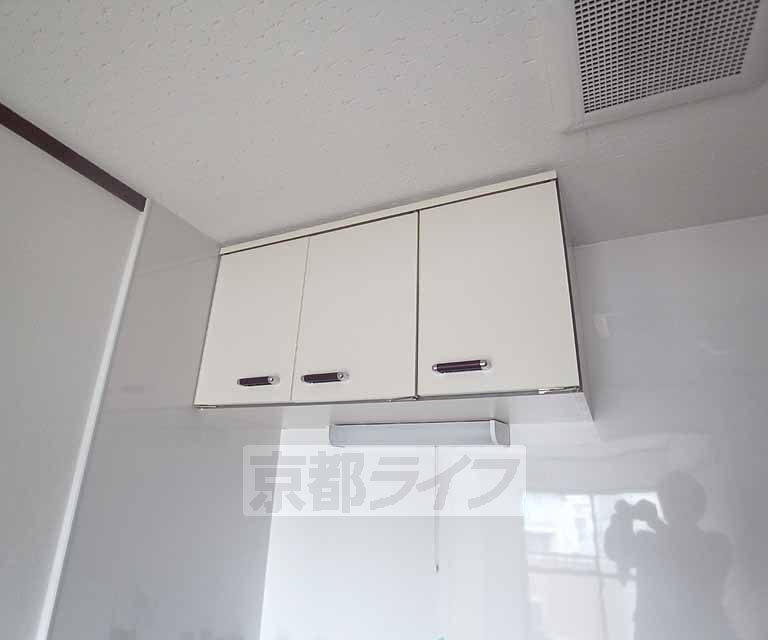 収納　キッチン上部の収納です