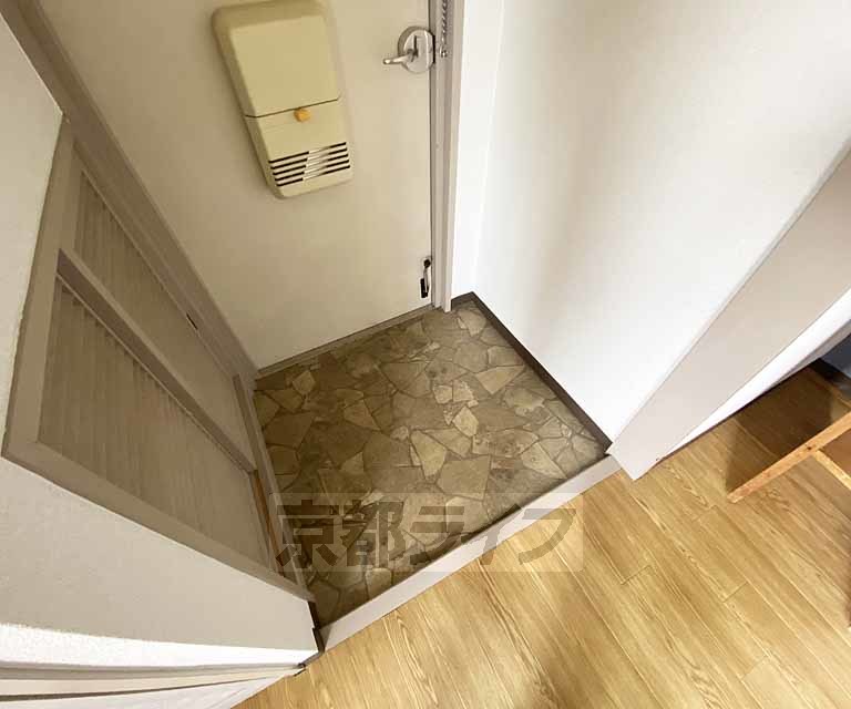 玄関　大きな段差がありません