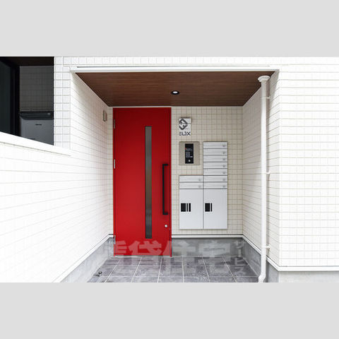 エントランス　同タイプ別物件