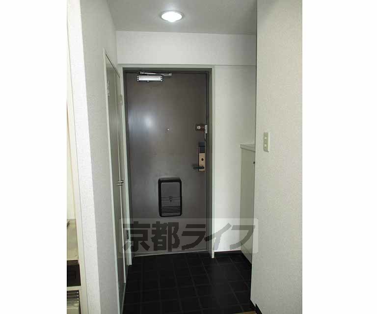 居室・リビング　広々とした部屋です。