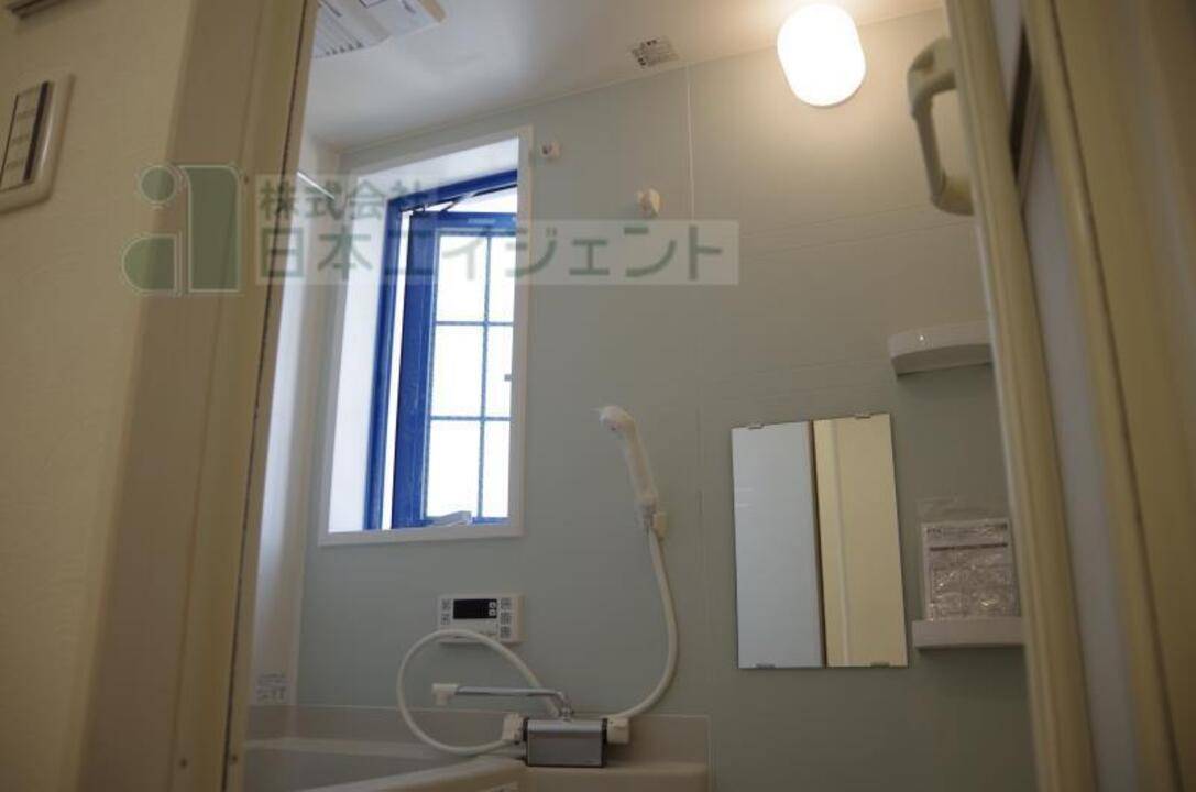 バス・シャワールーム　浴室