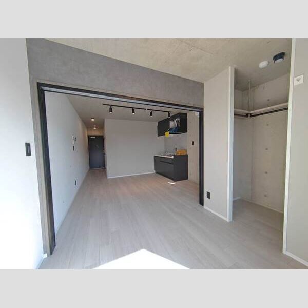 収納　室内イメージ（同シリーズ内装写真）