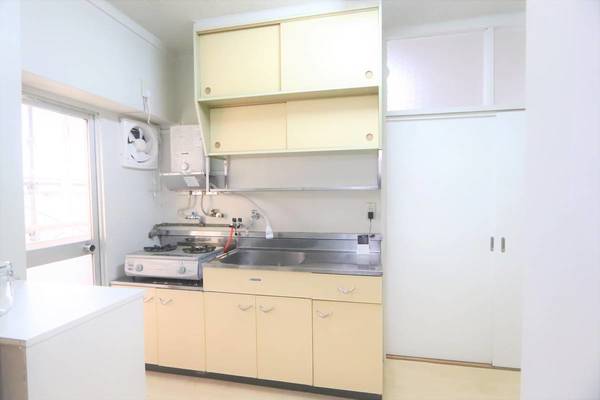 キッチン　モデルルームの写真です