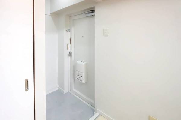 玄関　モデルルームの写真です