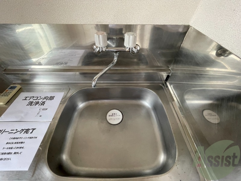 洗面設備　シンクも大きいので、快適にお使い頂けます。