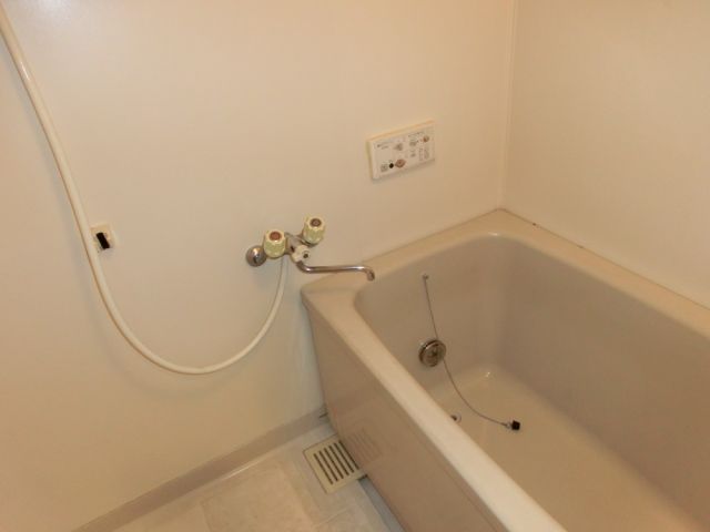 バス・シャワールーム　バスです