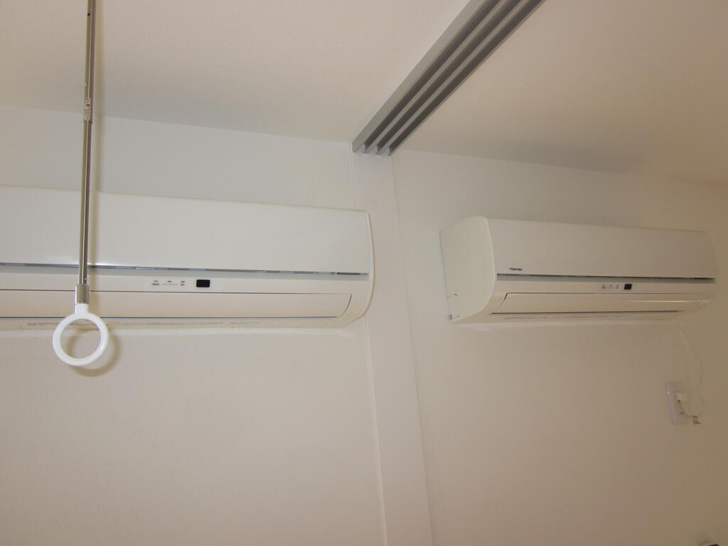 その他設備　エアコン２台