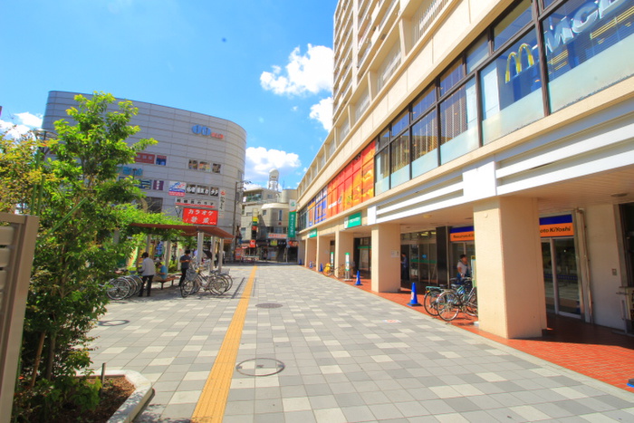 スーパー　東武ストア 鶴瀬駅ビル店（スーパー）まで304m