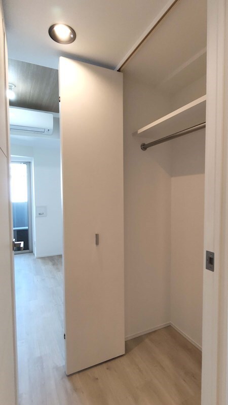 収納　写真は同タイプ住居です。