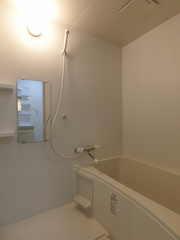 バス・シャワールーム　図面と現状に相違がある場合には現状を優先