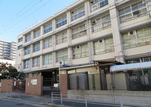小学校　平林小学校（小学校）まで740m