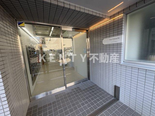 エントランス　ゆとりのあるエントランスです