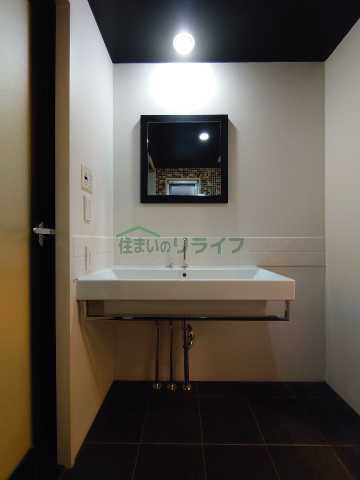洗面設備　別部屋参考写真となります。