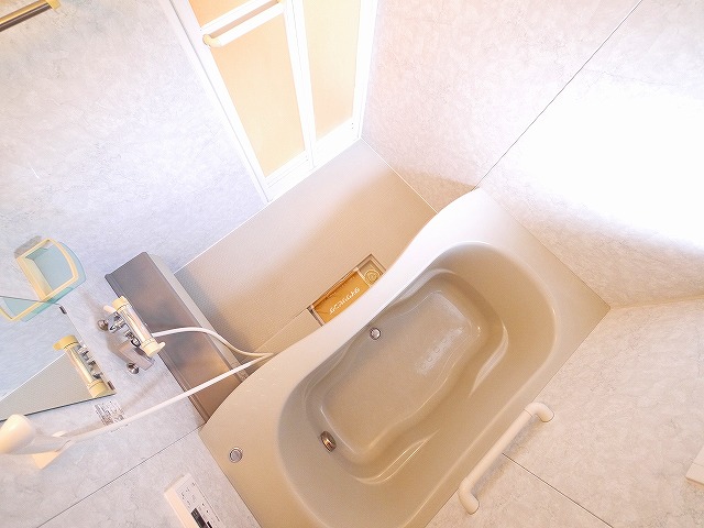 バス・シャワールーム　日々の疲れを癒すお風呂付です