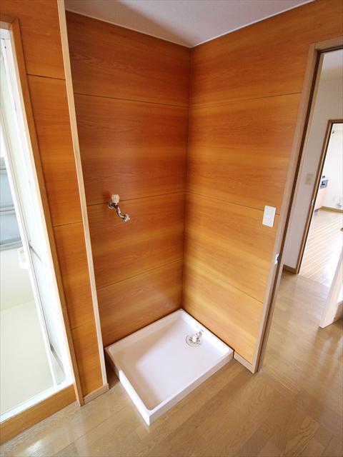 その他設備　松山市祝谷　フラットパインヒル　室内洗濯機置場