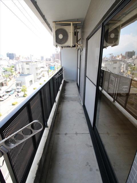 バルコニー　松山市祝谷　フラットパインヒル　ベランダ