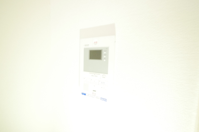 セキュリティ　★モニター付きインターホンで防犯面も安心です★