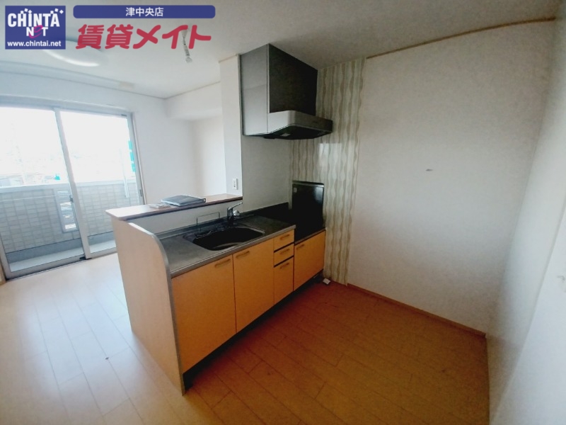 キッチン　同型参考写真