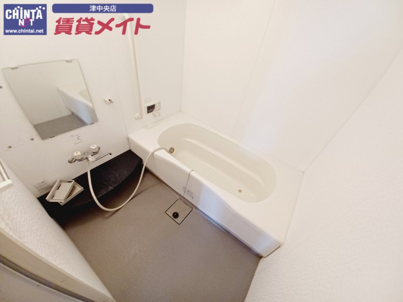 バス・シャワールーム　同型参考写真