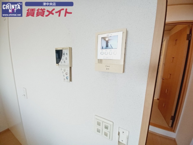 セキュリティ　同型参考写真