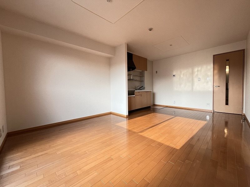 居室・リビング　※掲載情報と物件の現況が異なる場合、現況を優先するものとしま