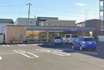 コンビニ　セブンイレブン三田店（コンビニ）まで742m