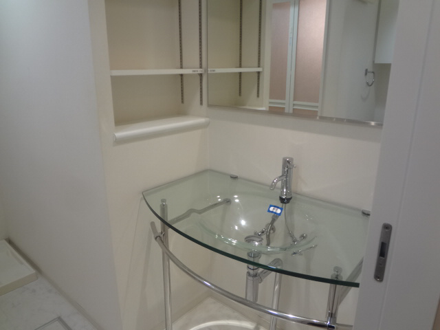 洗面設備　室内洗濯機置場