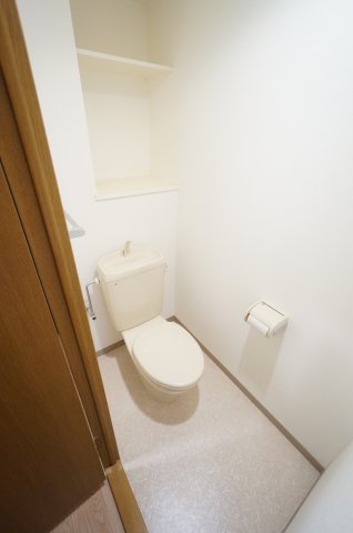 トイレ　※同物件・同タイプの写真です。