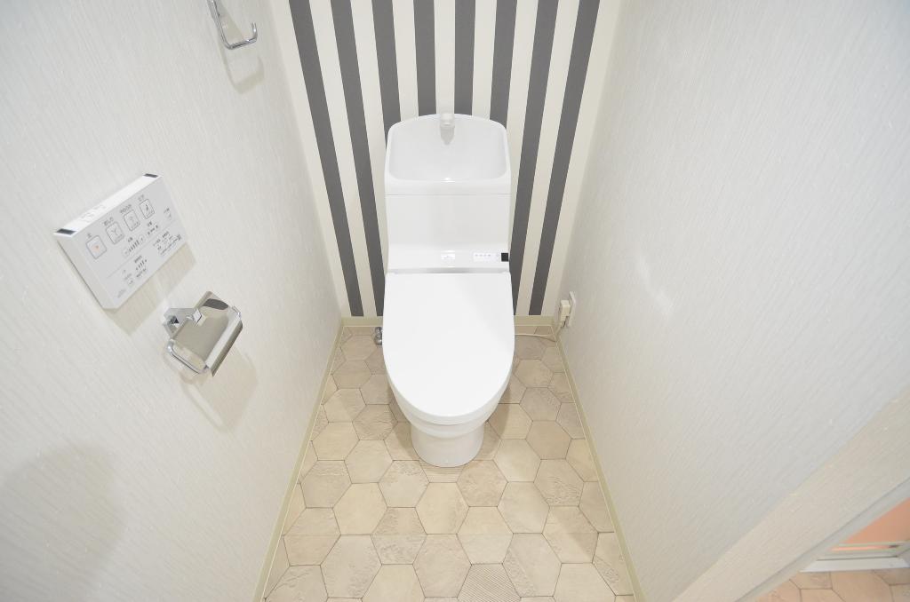 トイレ　シャワー付トイレ