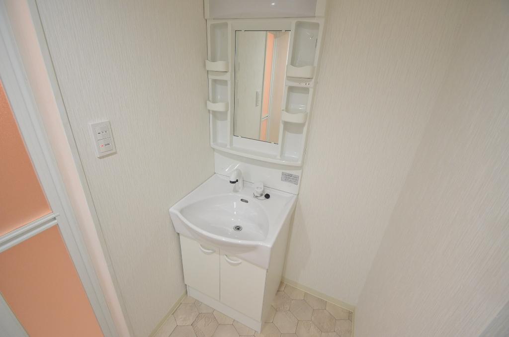 洗面設備　洗髪洗面化粧台