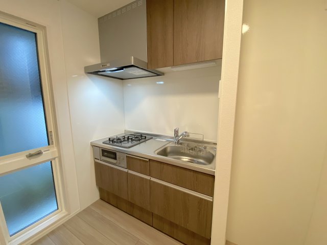 キッチン　コンパクトなキッチンで掃除もラクラク