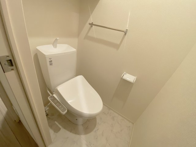 トイレ　清潔感のあるトイレです