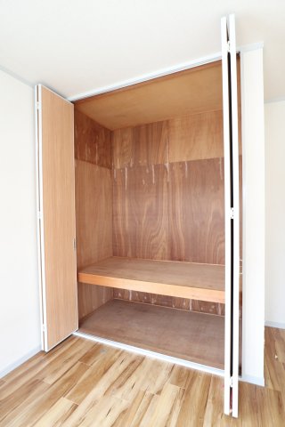 収納　クローゼット