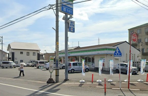 コンビニ　ファミリーマート　浜松志都呂店（コンビニ）まで400m
