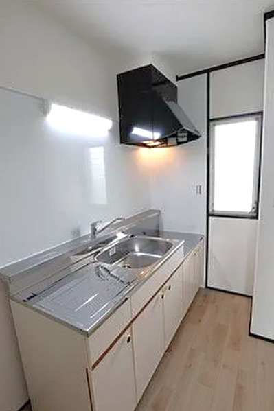 キッチン　きれいなキッチンです※同タイプのお部屋、現状優先
