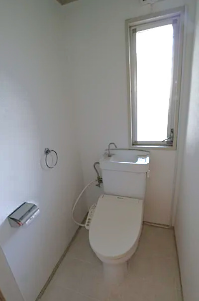 トイレ　落ち着いたトイレです※同タイプのお部屋、現状優先