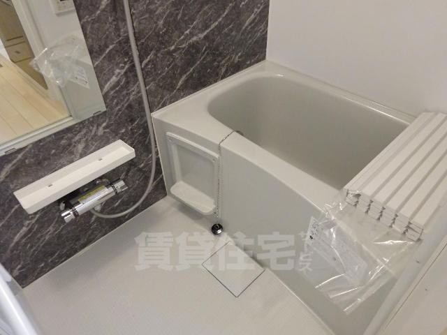 バス・シャワールーム　バス（追焚き・浴室乾燥機）（イメージ）
