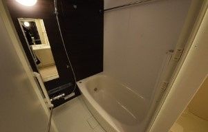 バス・シャワールーム　ゆったり過ごせるお風呂です