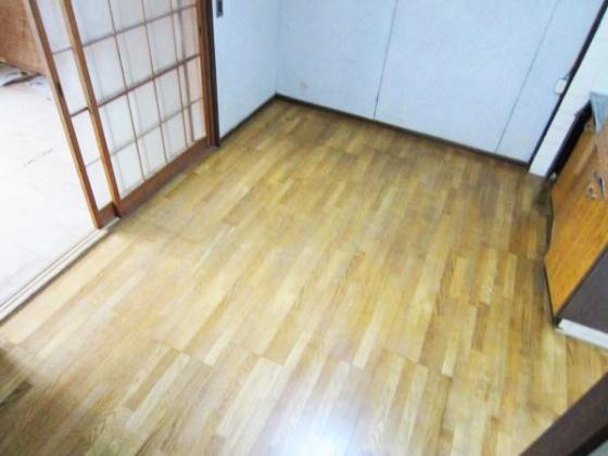 魚住住宅の居間写真