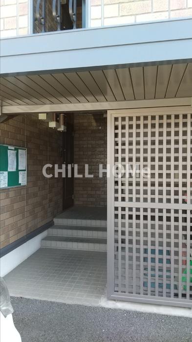 エントランス　当社、チルホームのHPもご覧ください(^^)/物件情報多数♪