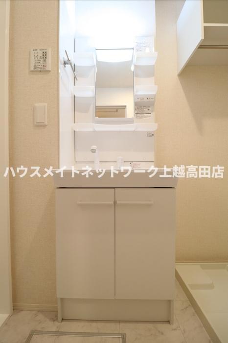 洗面設備　洗髪洗面化粧台