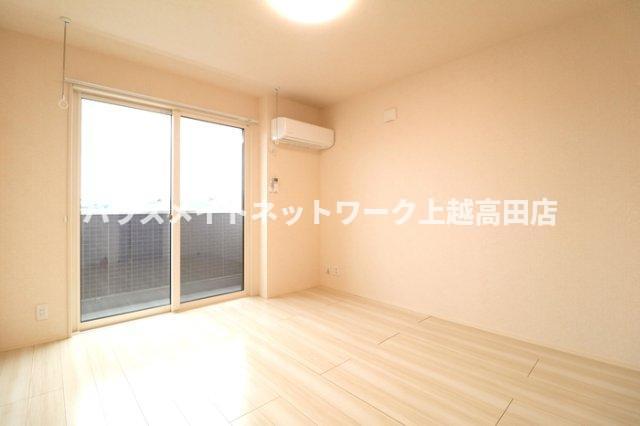 居室・リビング　リビング