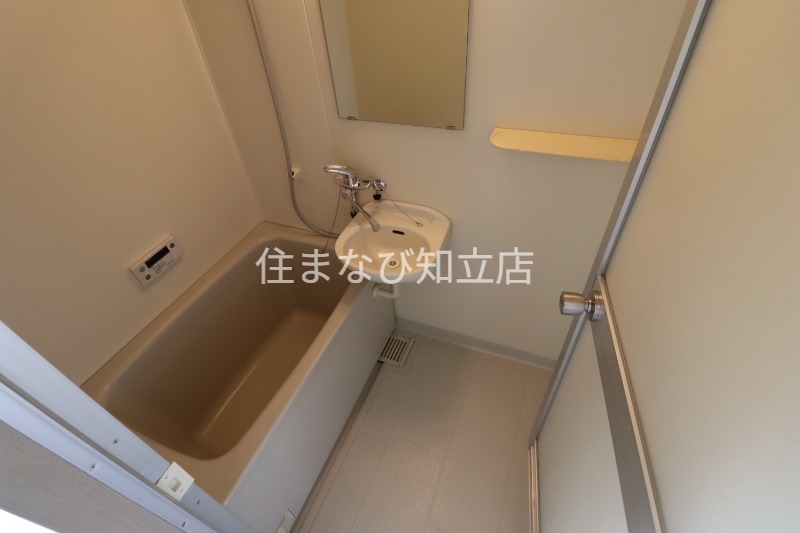 バス・シャワールーム　同型別部屋写真