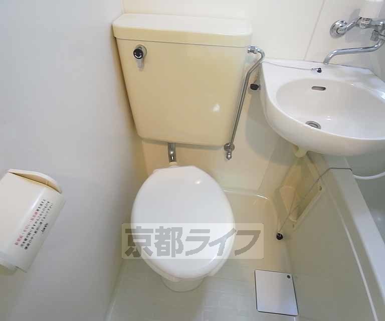 トイレ　清潔なトイレです。