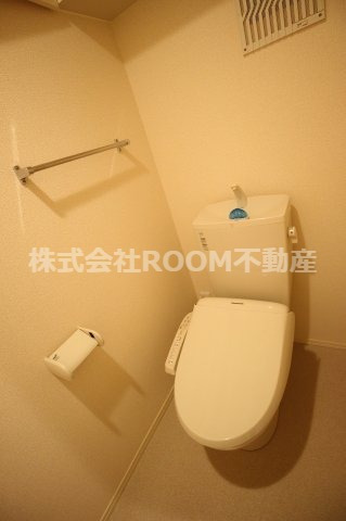 トイレ　落ち着いたトイレです