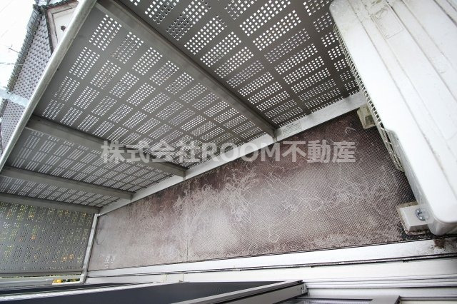 バルコニー　陽当たり良好なバルコニーです