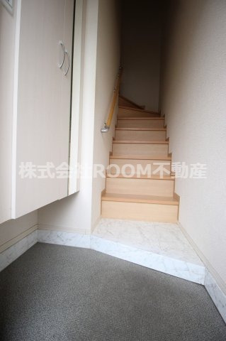 エントランス　落ち着いた玄関です