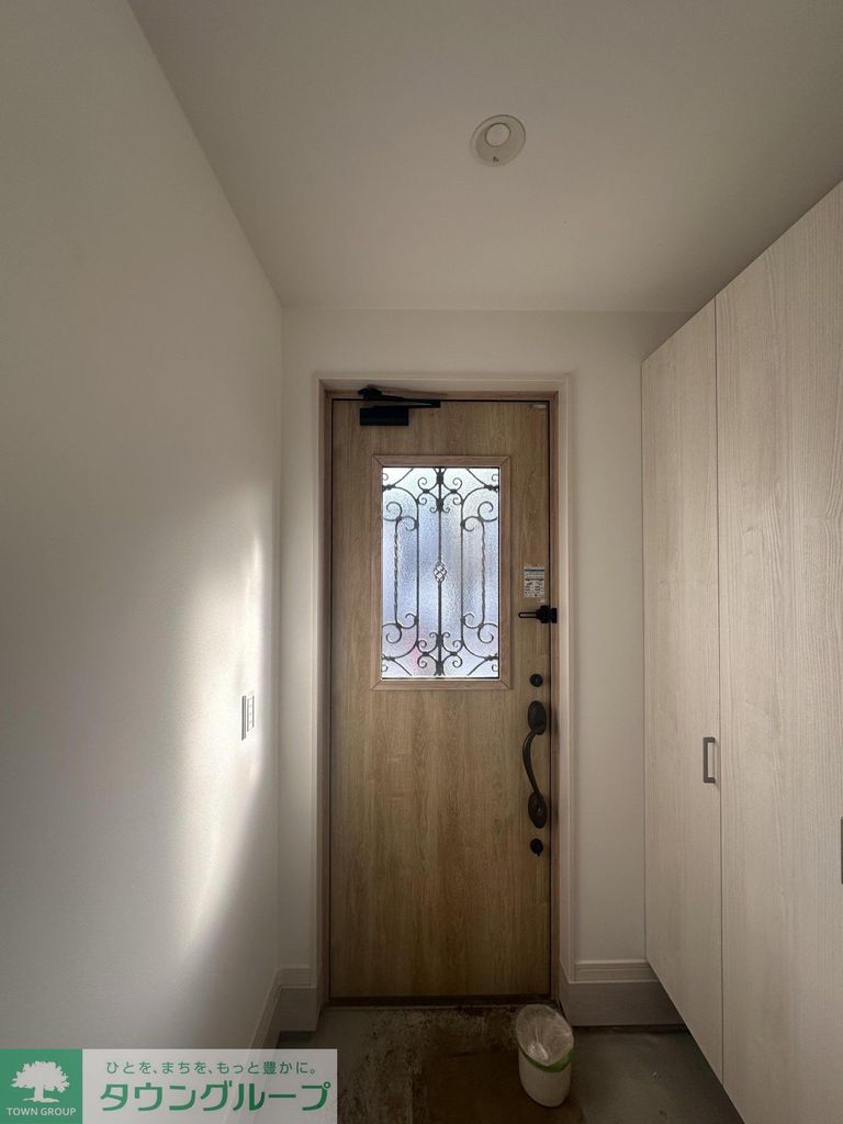 玄関　★お問い合わせはタウンハウジングまで★