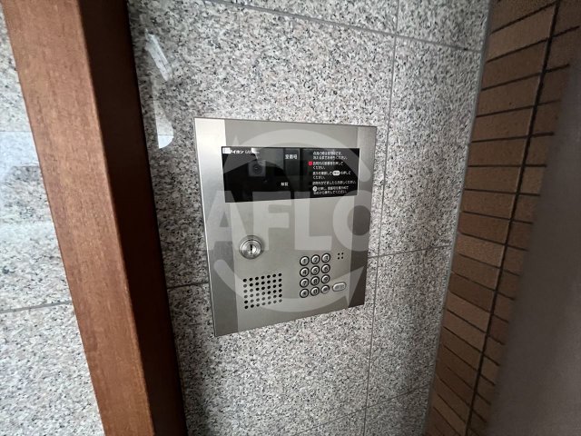 セキュリティ　クイーンライフ玉津　オートロック